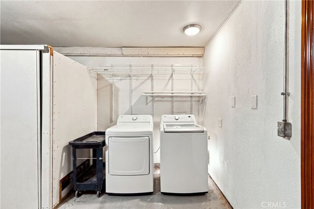5976 Robinson Avenue, Riverside, CA 92503