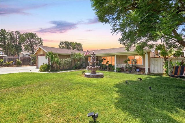 5976 Robinson Avenue, Riverside, CA 92503