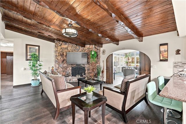 5976 Robinson Avenue, Riverside, CA 92503