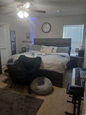 5096 Red Fox Trl, Bauxite, AR 72011