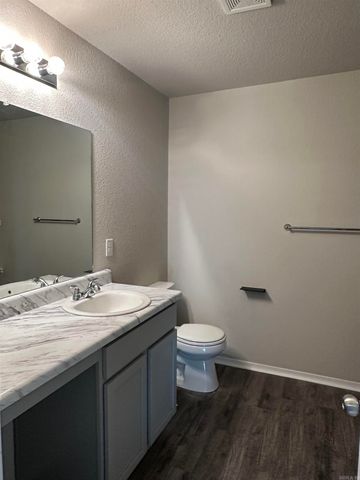 5096 Red Fox Trl, Bauxite, AR 72011