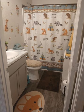 5096 Red Fox Trl, Bauxite, AR 72011