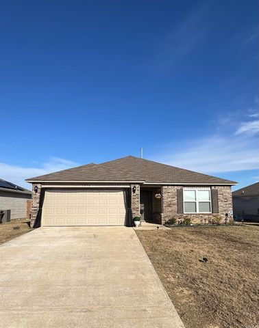 5096 Red Fox Trl, Bauxite, AR 72011