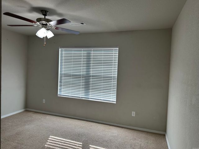 5096 Red Fox Trl, Bauxite, AR 72011