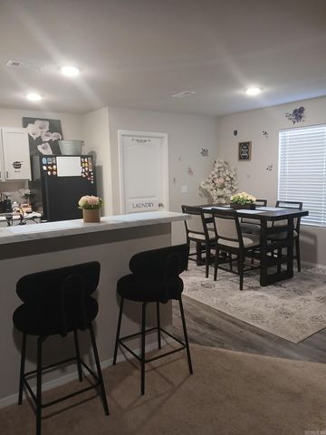 5096 Red Fox Trl, Bauxite, AR 72011