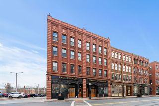 2 Washington St 201, Haverhill, MA 01832