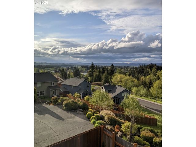 609 Ne MEGAN Dr, Estacada, OR 97023