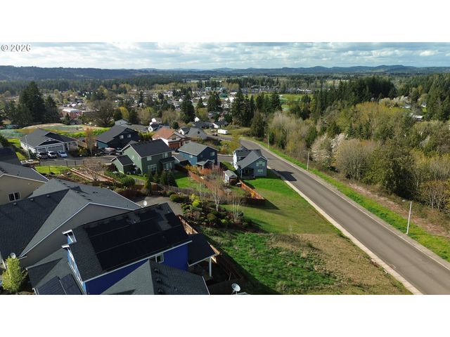 609 Ne MEGAN Dr, Estacada, OR 97023