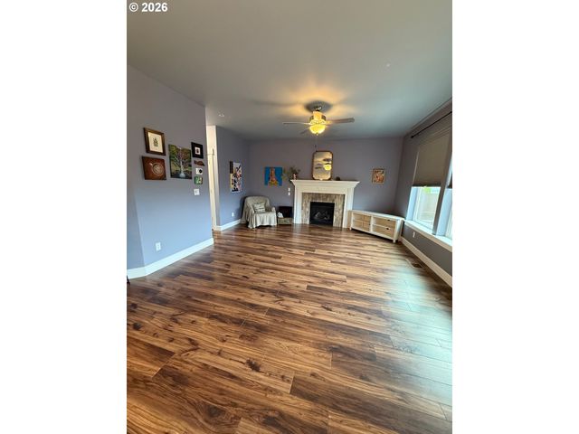 609 Ne MEGAN Dr, Estacada, OR 97023