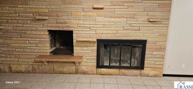 64 Skyline Dr, Mankato, MN 56001