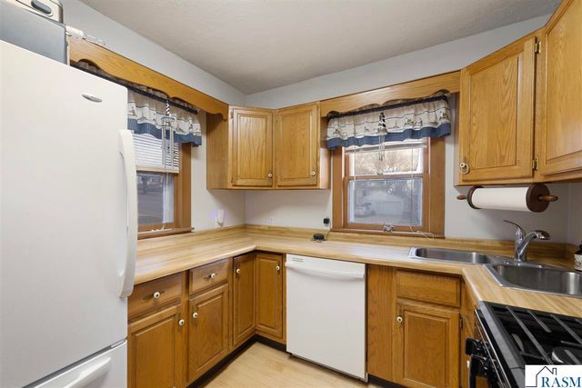 801 N 4th Street, Mankato, MN 56001