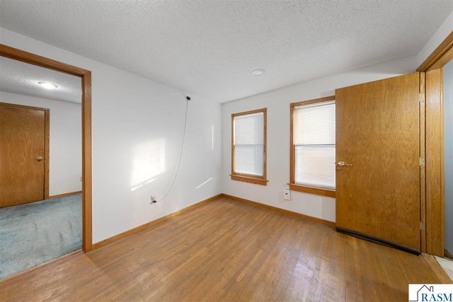 801 N 4th Street, Mankato, MN 56001