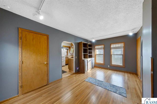 801 N 4th Street, Mankato, MN 56001