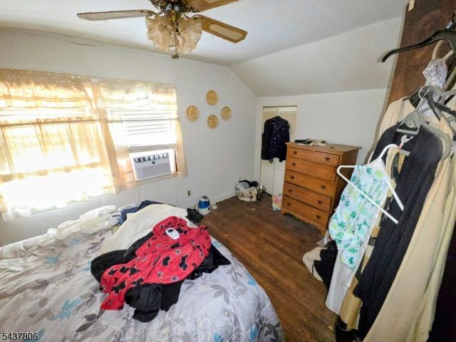 2218 Berwyn St, Union Twp., NJ 07083
