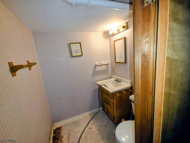 2218 Berwyn St, Union Twp., NJ 07083