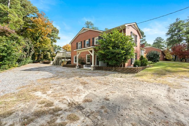 121 Woodland Road E, Rockingham, NC 28379