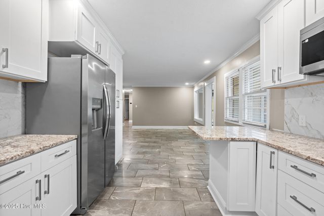 121 Woodland Road E, Rockingham, NC 28379