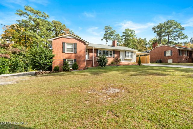 121 Woodland Road E, Rockingham, NC 28379