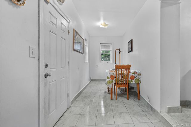 1543 Hollywood Avenue, Bronx, NY 10461
