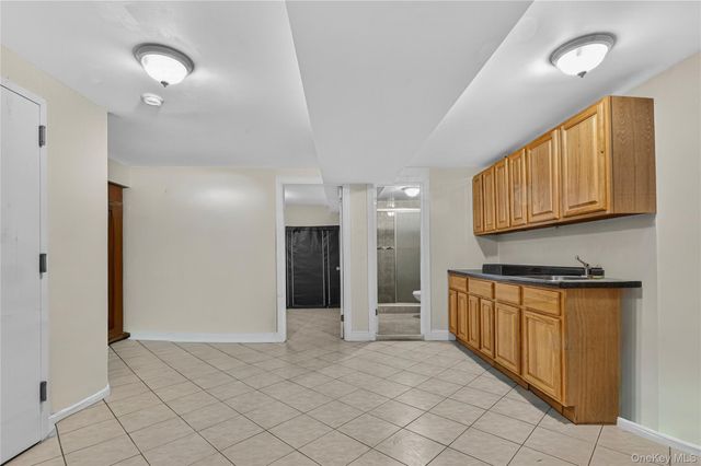 1543 Hollywood Avenue, Bronx, NY 10461
