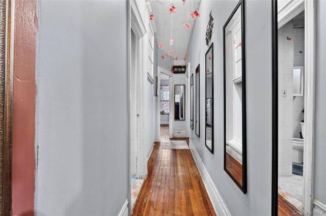 1543 Hollywood Avenue, Bronx, NY 10461