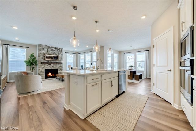 12827 Annabell Drive, Columbia Station, OH 44028