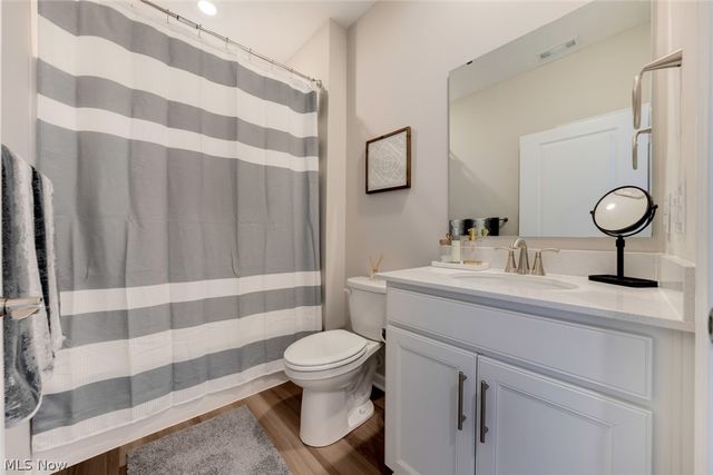 12827 Annabell Drive, Columbia Station, OH 44028