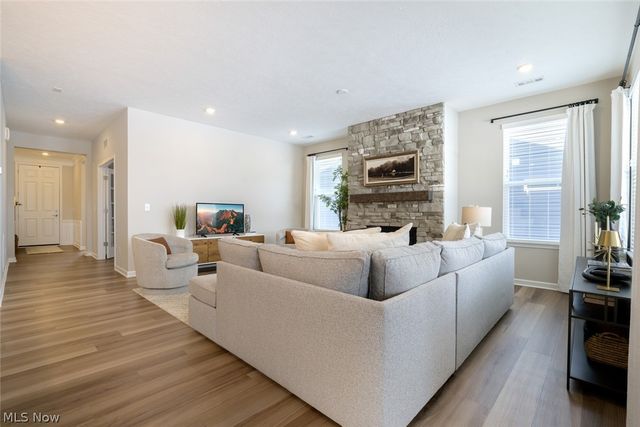 12827 Annabell Drive, Columbia Station, OH 44028