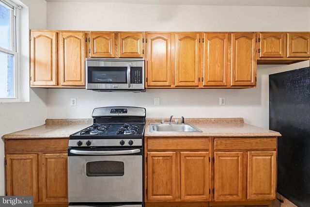 1721 E OLIVER ST, Baltimore, MD 21213
