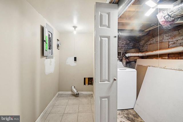 1721 E OLIVER ST, Baltimore, MD 21213