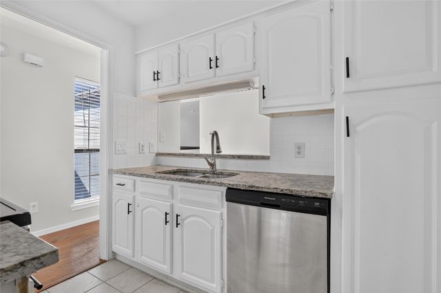 5100 Verde Valley Lane 228, Dallas, TX 75254