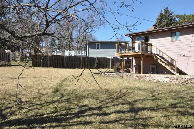 5511 N 93 Avenue Circle, Omaha, NE 68134