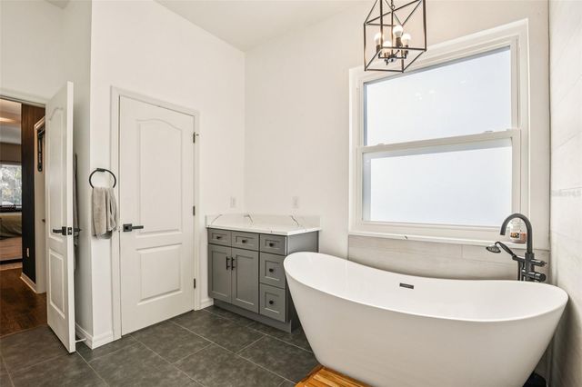 8348 47TH STREET CIRCLE E, Palmetto, FL 34221