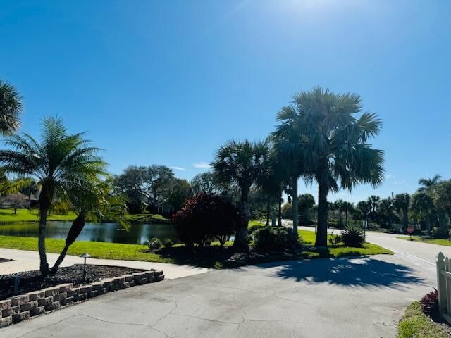 1510 SE Dewberry Court, Port St. Lucie, Port St Lucie, FL 34952