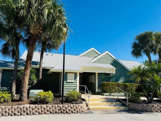 1510 SE Dewberry Court, Port St. Lucie, Port St Lucie, FL 34952