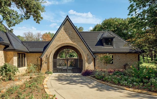 2005 Bayshore Drive, Flower Mound, TX 75022