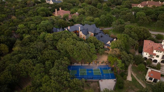 2005 Bayshore Drive, Flower Mound, TX 75022