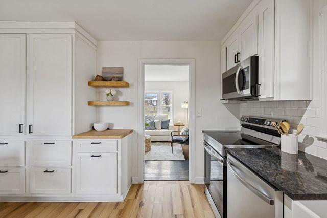 1810 Alpine Dr, Columbia, TN 38401