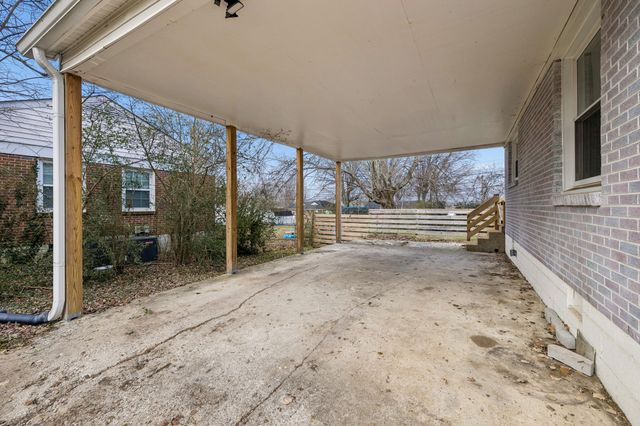 1810 Alpine Dr, Columbia, TN 38401