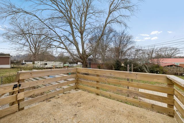 1810 Alpine Dr, Columbia, TN 38401