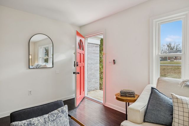 1810 Alpine Dr, Columbia, TN 38401