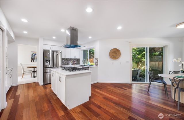 2636 232nd Place SE, Sammamish, WA 98075