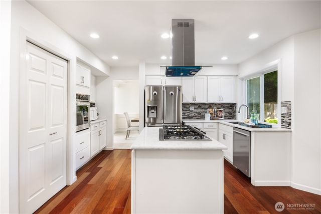 2636 232nd Place SE, Sammamish, WA 98075