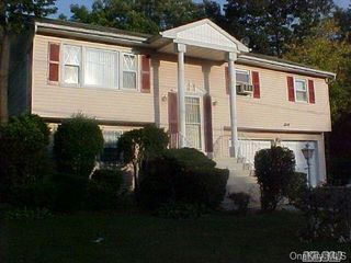 60 Dietz Street, Central Islip, NY 11722