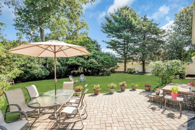 43 Genesee Drive, Commack, NY 11725