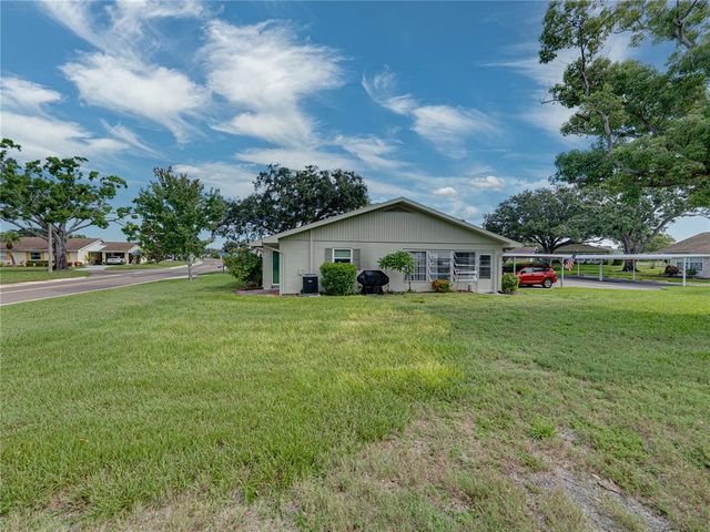 322 GLOUCESTER BOULEVARD 322, Sun City Center, FL 33573