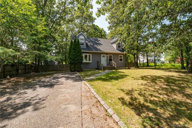 252 Oxhead Road, Centereach, NY 11720