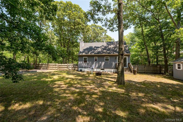 252 Oxhead Road, Centereach, NY 11720