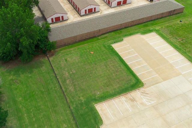 1428 N Mustang Road, Mustang, OK 73064