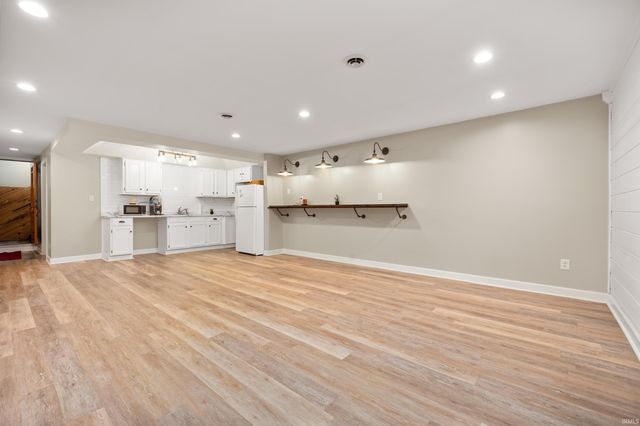 11400 E Gregory Road, Albany, IN 47320